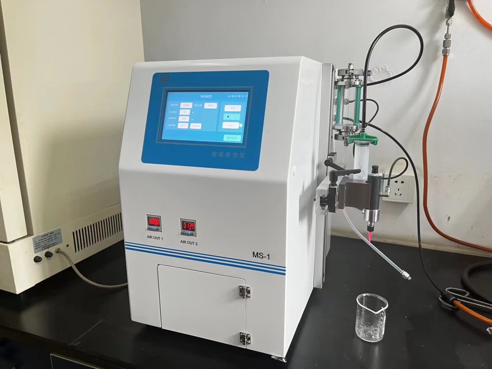 制备氧化铝球的特性及微球成型仪的特点