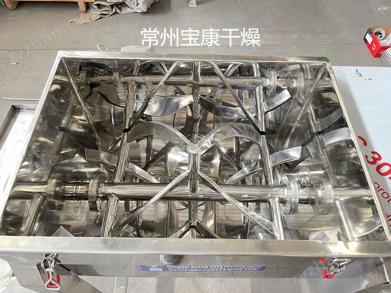陶瓷材料臥式螺帶混合機(jī)