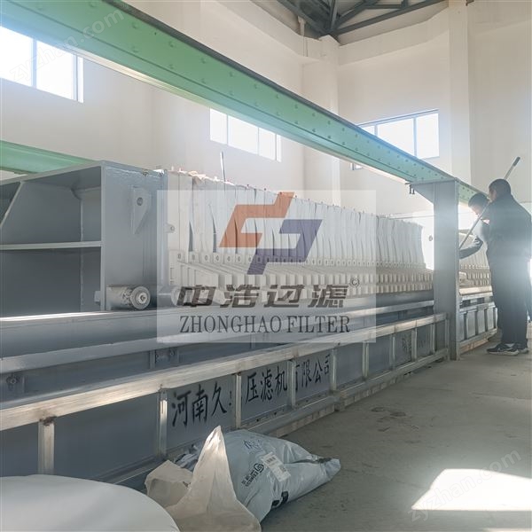 全自動(dòng)水沖洗隔膜壓濾機(jī)：市政污泥脫水機(jī)圖片